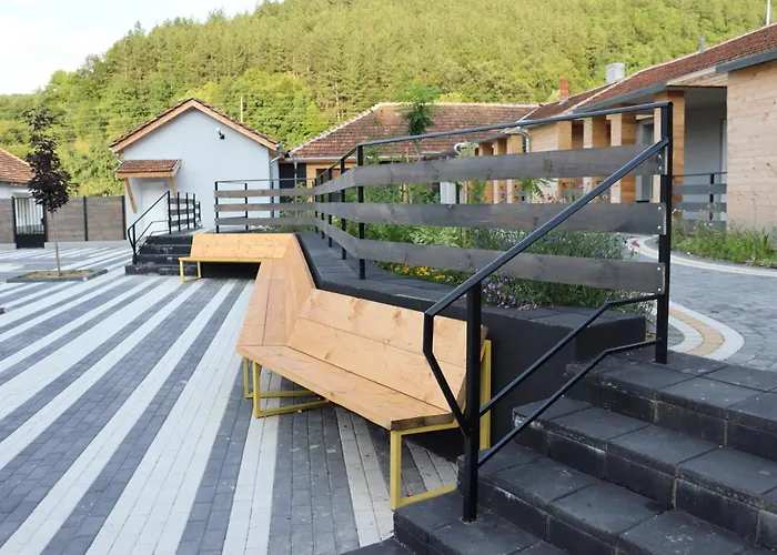 чудно място- стакевци